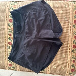 Lululemon tracker shorts- black